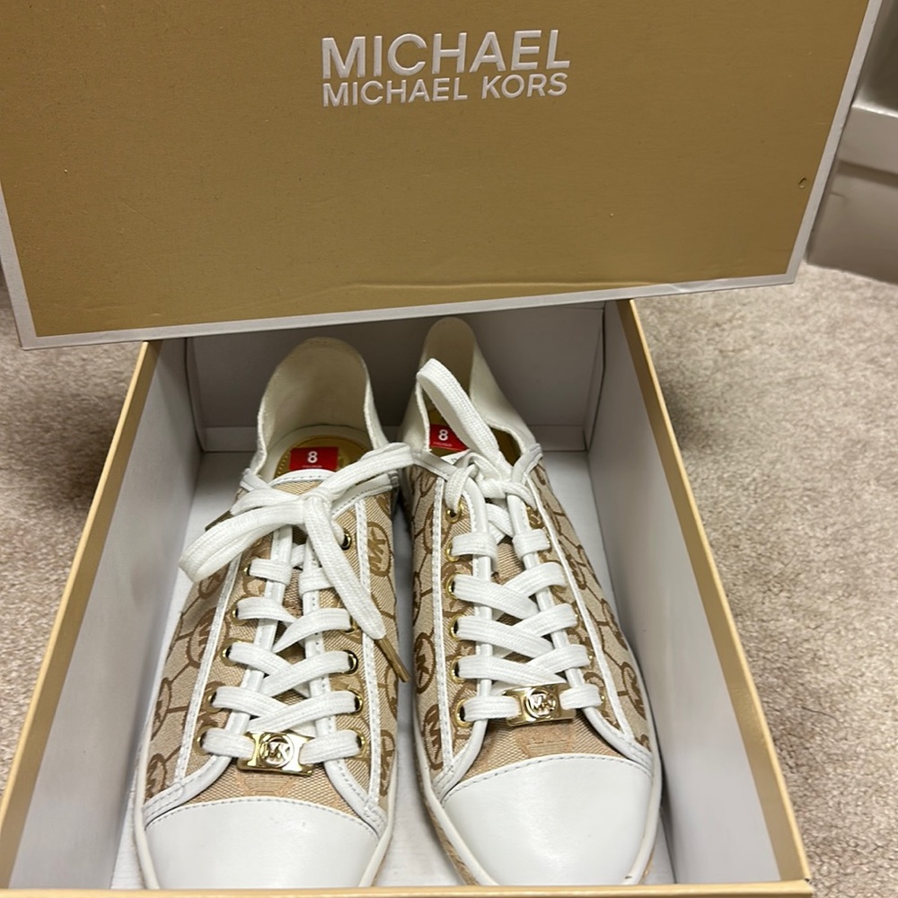 Michael Kors shoes size 8